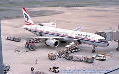 China Sowthwest Air@B757 on Spot